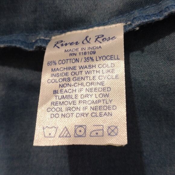 NWT Cute! Cute! Cute! RIVER & ROSE Chambray Sleeveless Dress Size SMALL - Picture 7 of 7